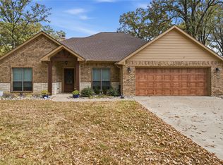 120 Paseo Patricia St, Gun Barrel City, TX 75156