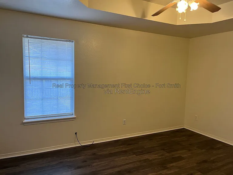 3509 Price Cir — Photo 22