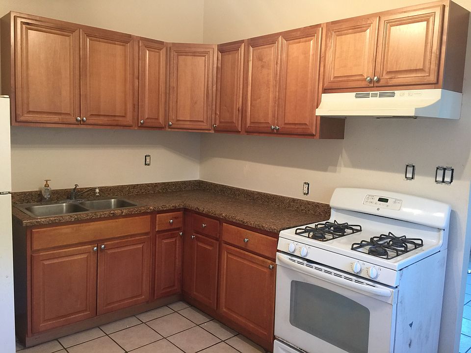 2nd image of 1305-07 W Puls St