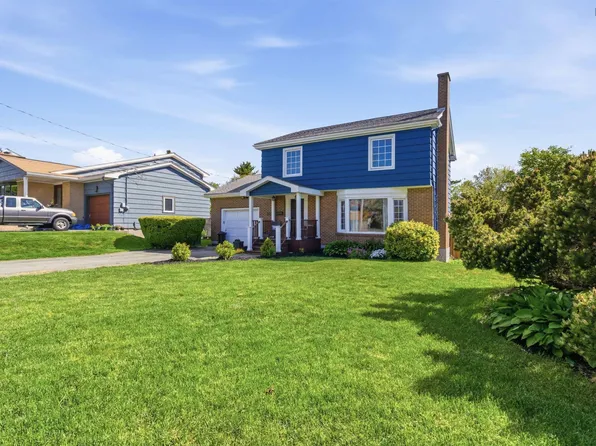 147 Brook St, Halifax, NS B3N 2A7