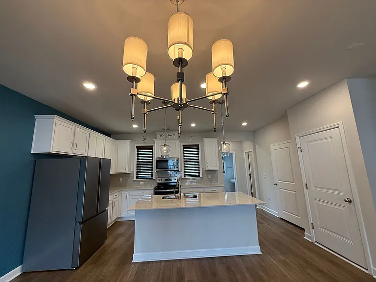 219 Winding River Dr — Photo 12