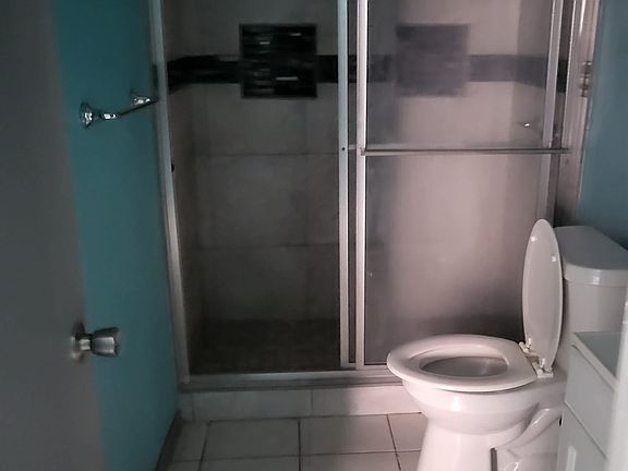 4th image of 5104 N 38th St