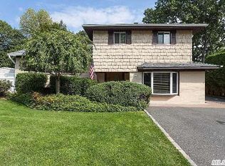 40 Kirkwood Dr, Glen Cove, NY 11542
