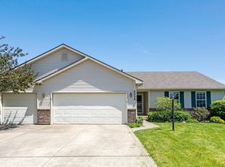 8928 Goshawk Ln, Fort Wayne, IN 46825