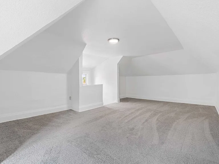 400 W Prospect Ave — Photo 24