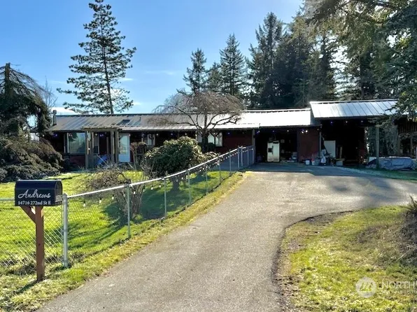 14716 272nd Street E, Kapowsin, WA 98338