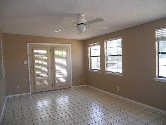 5th image of 11517 Tony Tejeda Dr