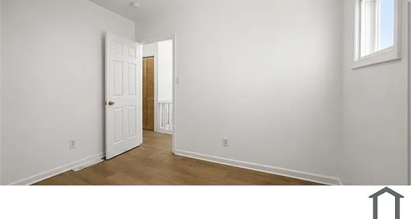 4035 Green St #3 — Photo 6