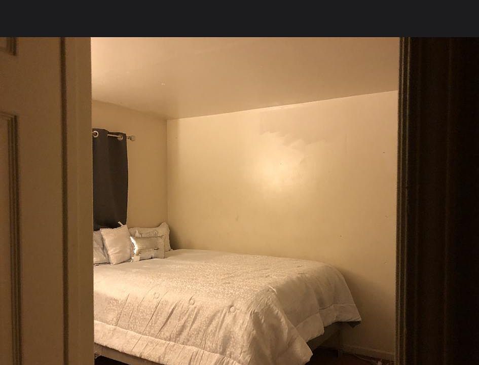 2nd image of 467 34th St