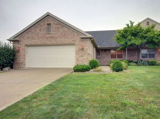 1901 Lydia Ct #1901-B, Urbana, IL 61802