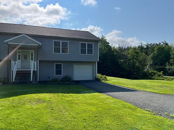 Side of Duplex Available for Rent