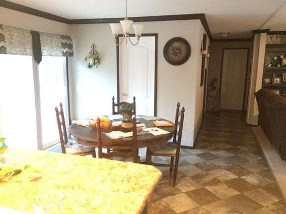 4th image of 152 Cotton Ln