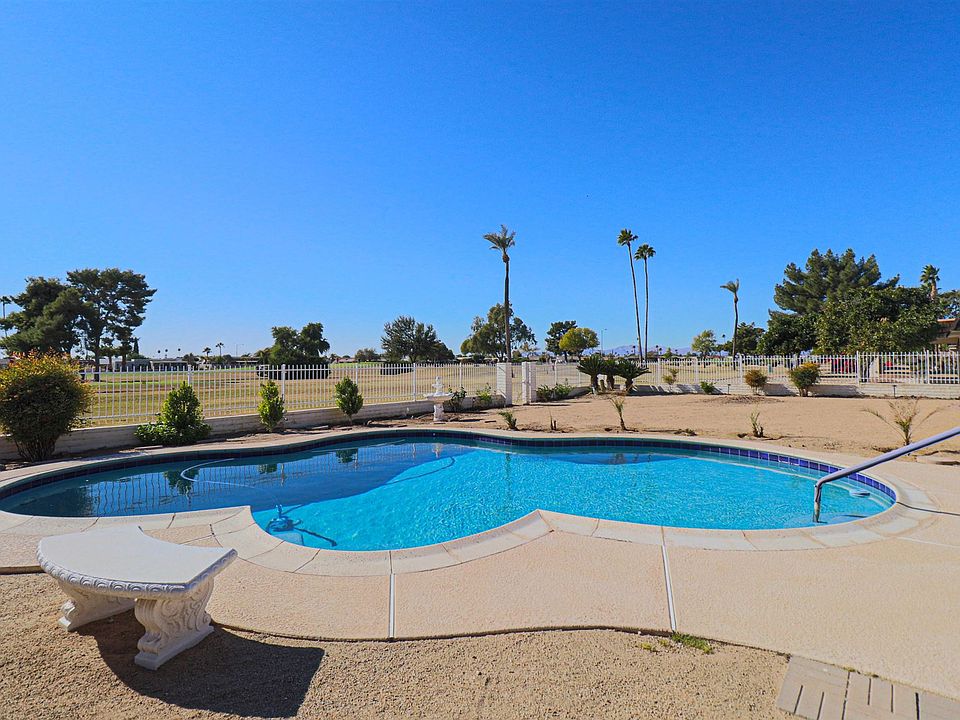1st image of 10019 W Pineaire Dr