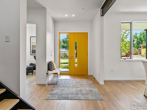 4th image of 2135 Vine Ave
