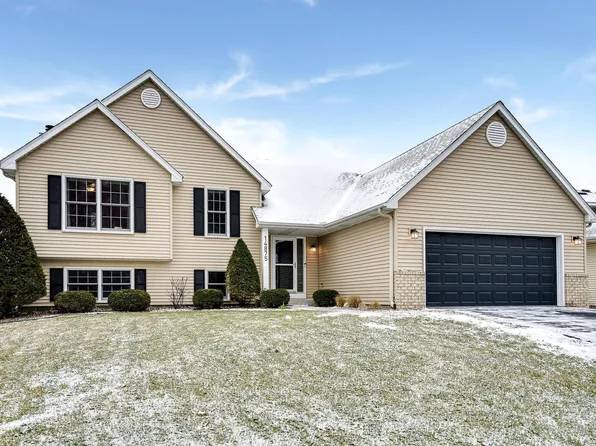 14875 Oakwood Pl, Savage, MN 55378