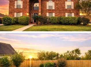 2111 Paintbrush Ave, League City, TX 77573