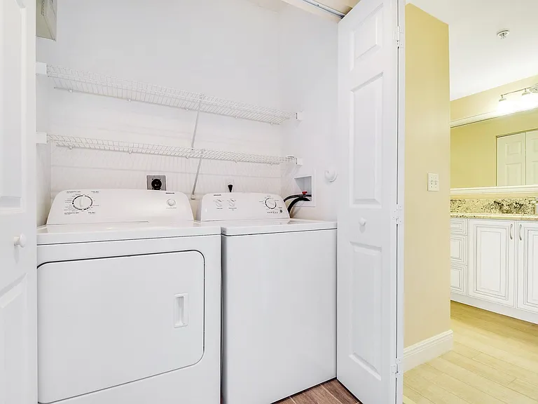 11740 Saint Andrews Pl — Photo 14