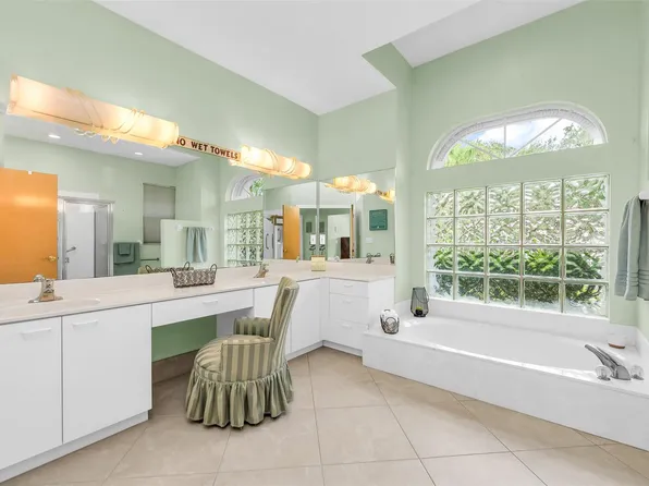 9500 NW 49th Court, Coral Springs, FL 33076
