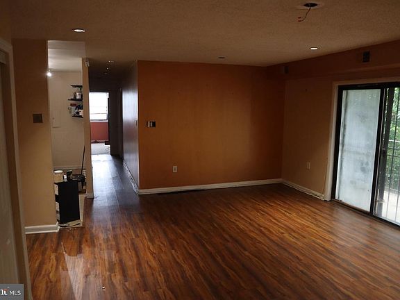 2nd image of 3429 5th St SE APT 25