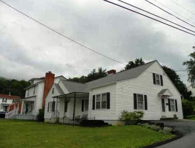 2nd image of 2600 Clovis St