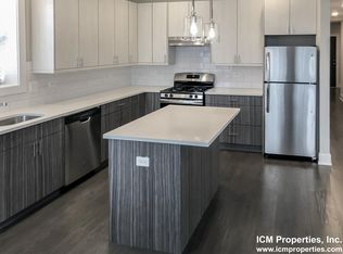 2618 N Rockwell St #2FA, Chicago, IL 60647