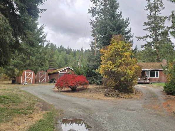 8922 E Lindgren Rd, Spokane, WA 99217