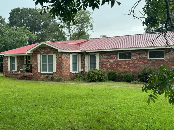 1305 N Main St, Opp, AL 36467