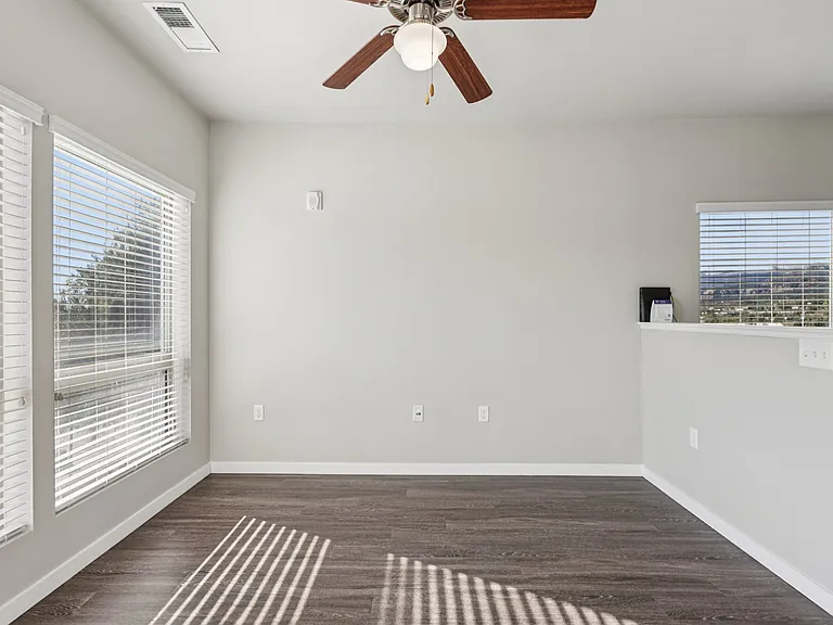 22 Spruce — Photo 16