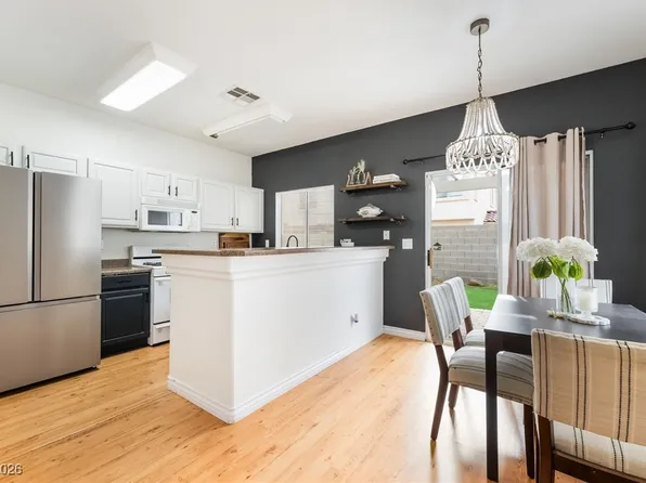 2581 Velez Valley Way, Henderson, NV 89002