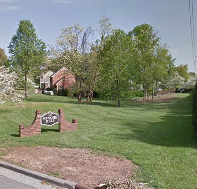 2nd image of 1902 Sherwood Dr