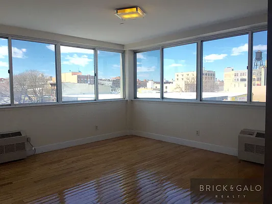 Rented by BRICK & GALO REALTY CORP | media 24