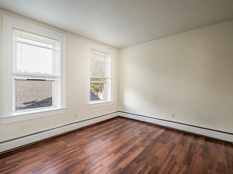 175 Humphrey St #2 — Photo 7