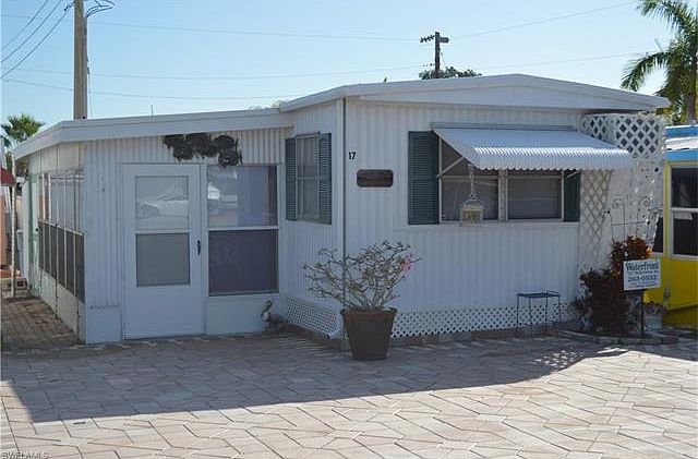 1st image of 414 Papaya St #17