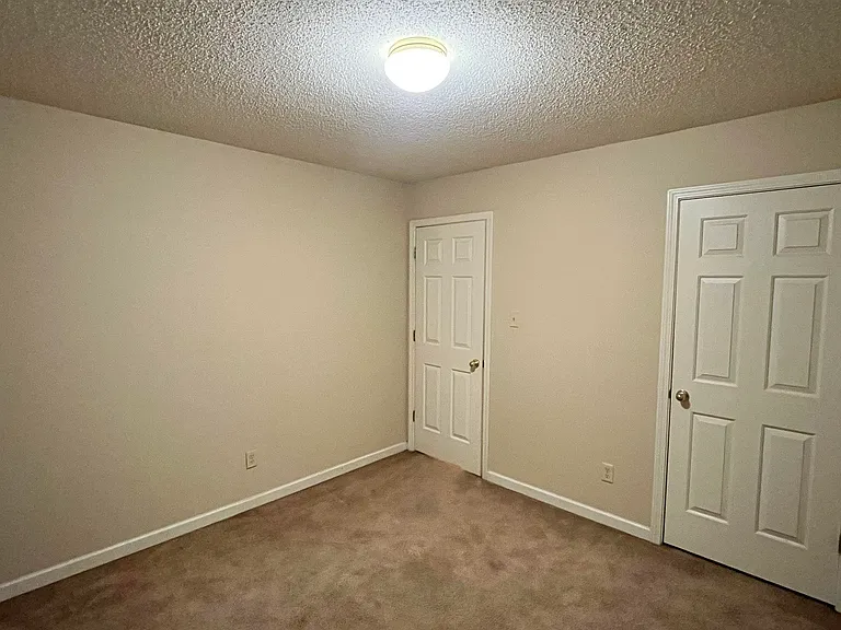 7276 Amberly Way Dr — Photo 20