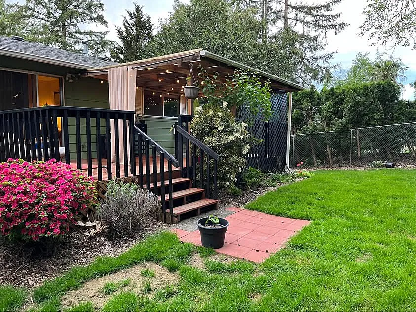 3 bed, 1.5 bath, 1632 sqft, $1,000 — Photo 2