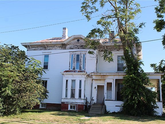 2nd image of 203 W North 1st St