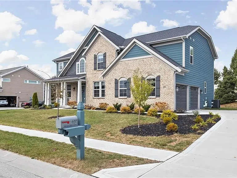 680 Ridge Gate Dr — Photo 3