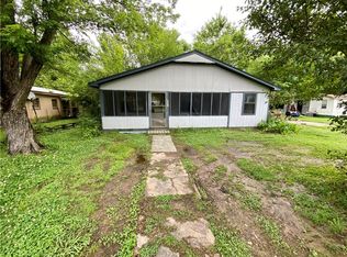 116 Edmund St, Panama, OK 74930