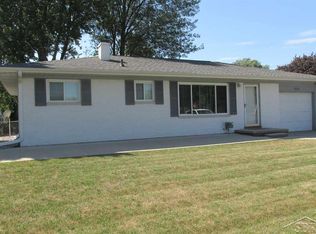 2845 Clayburn Rd, Saginaw, MI 48603