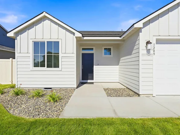 1209 17th St, Benton City, WA 99320