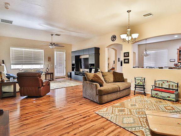 3rd image of 9040 S Old Oak Ct