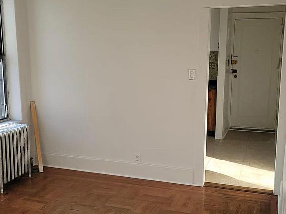 5th image of 2058 Haviland Ave APT 4C