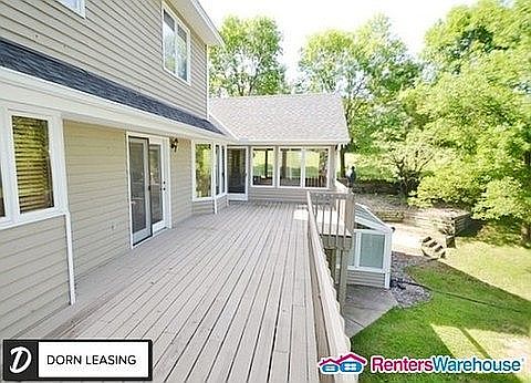 5th image of 6105 Vicksburg Ln N