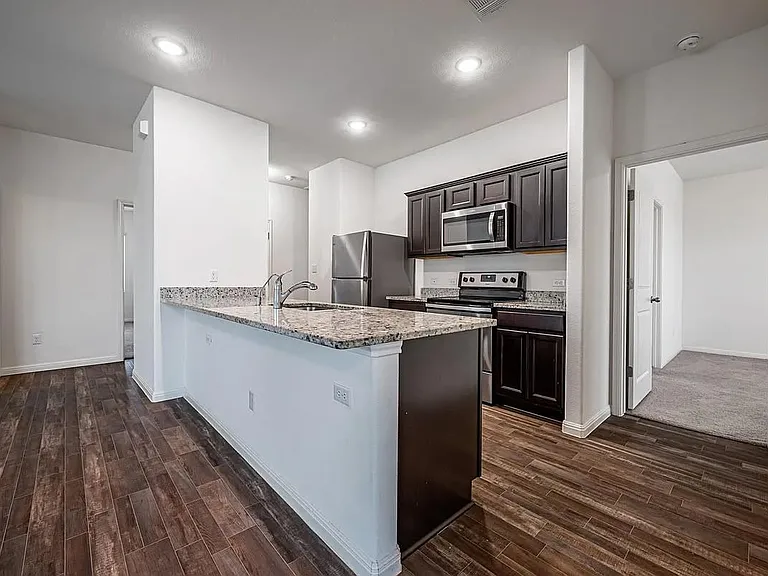 19408 Samuel Welch Way — Photo 7