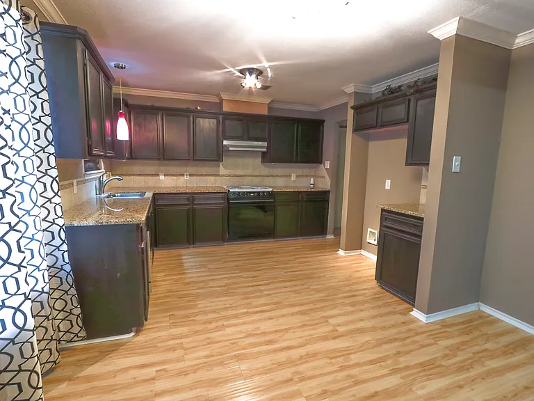 3149 Elderberry Ln — Photo 15