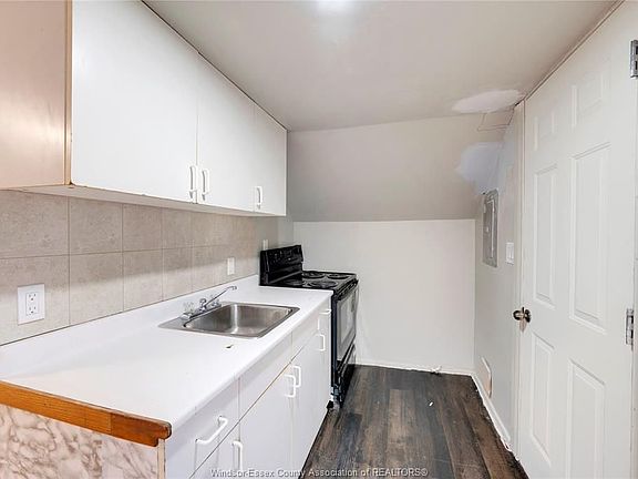 5th image of 1420 Howard Ave