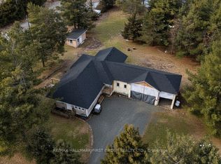 7038 Lake St, Hamilton, ON K0L1B0