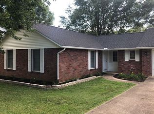 1005 Leigh Ann Ct, Jackson, MO 63755