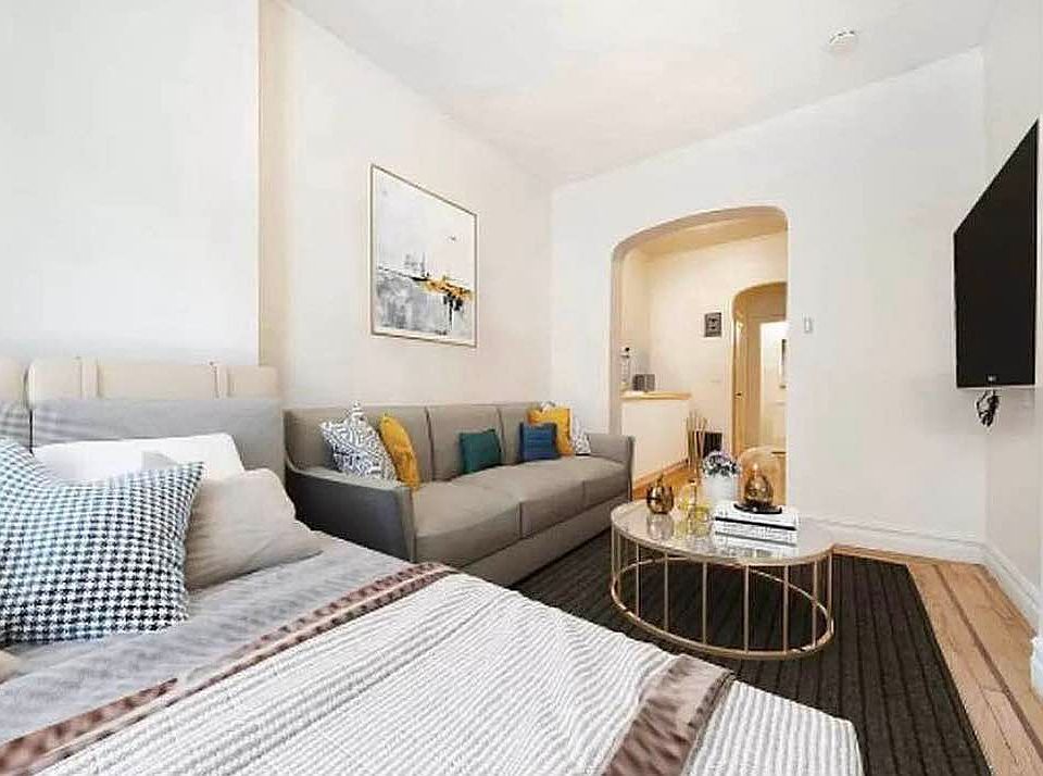 1st image of 56 W 106th St APT 1A