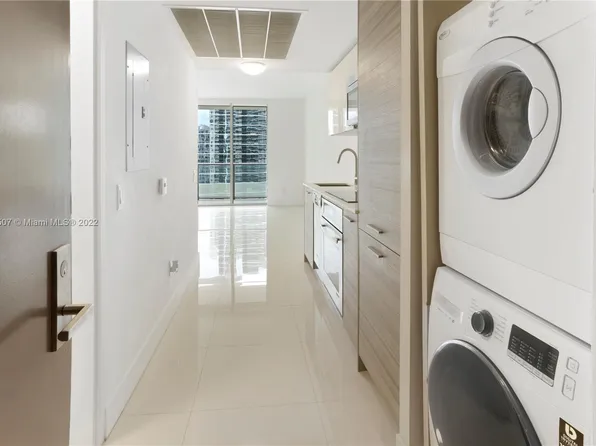 (undisclosed Address), Miami, FL 33131